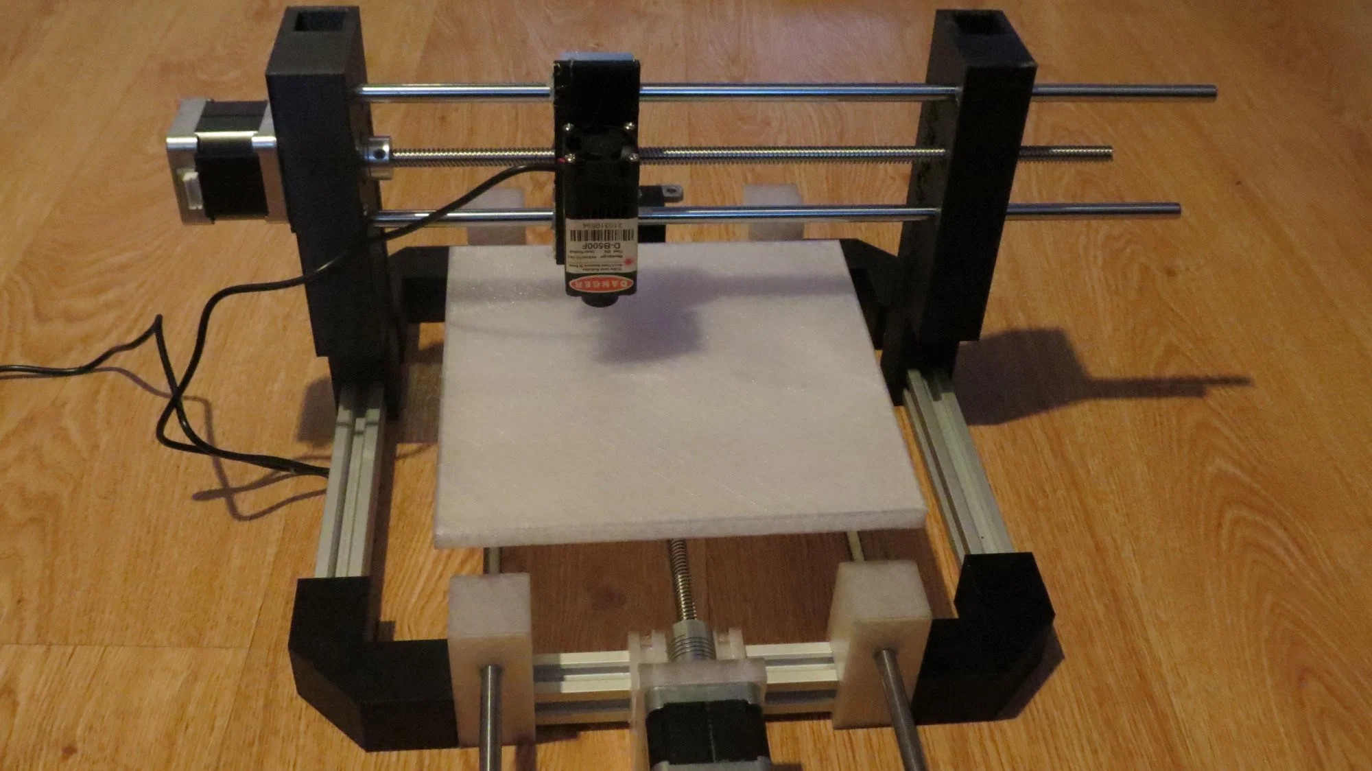 Ploter laserowy CNC